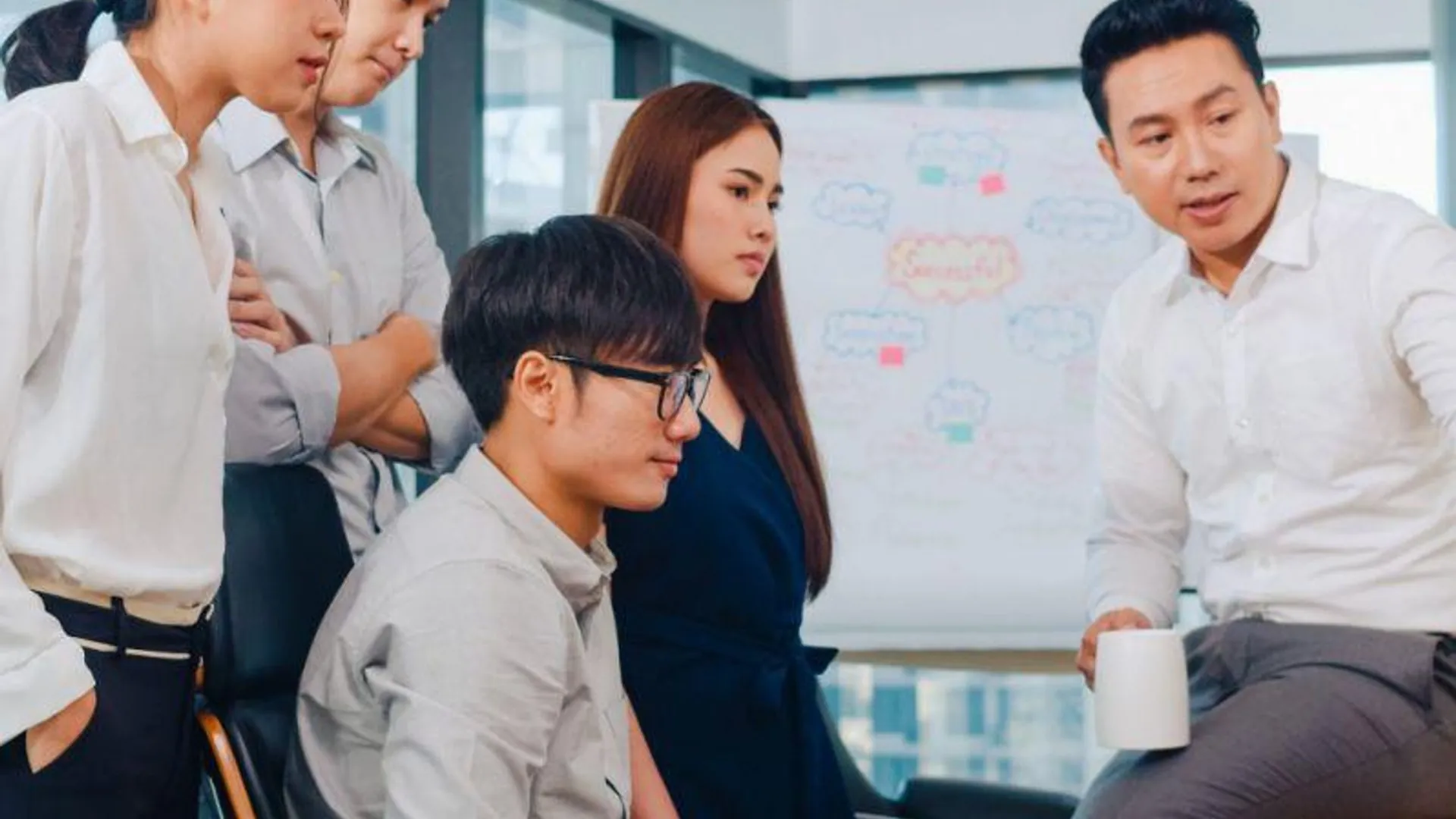 Hình ảnh đại diện cho cờ bạc có trách nhiệm, thể hiện sự cân bằng và an toàn trong giải trí trực tuyến tại ok789